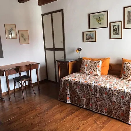 Hébergement de vacances La Vecchia Torretta Brovello-Carpugnino